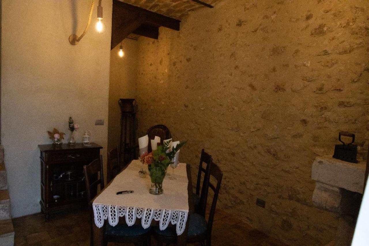 Charme In Perillis Bed & Breakfast Popoli Exterior photo