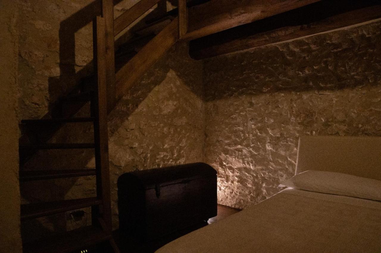Charme In Perillis Bed & Breakfast Popoli Exterior photo
