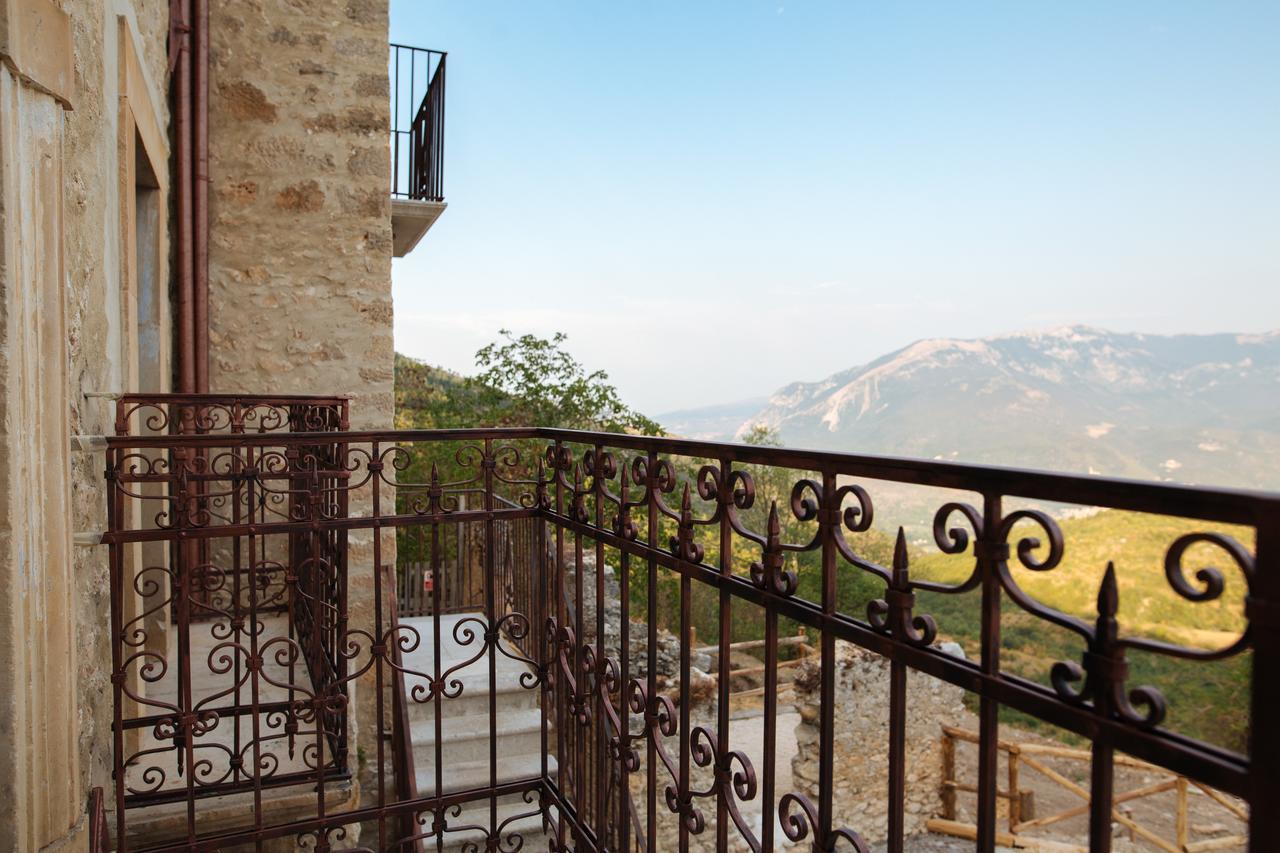 Charme In Perillis Bed & Breakfast Popoli Exterior photo