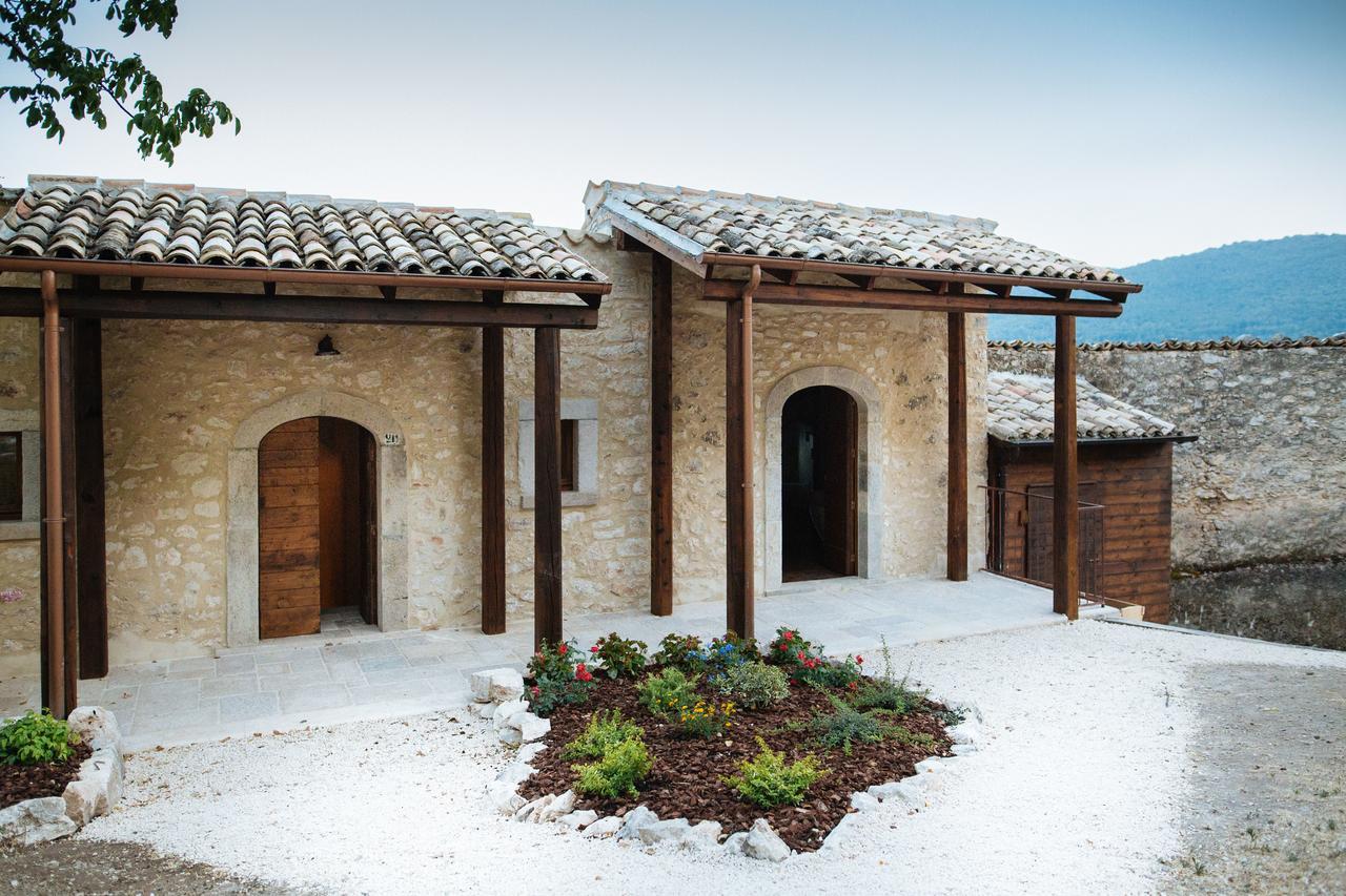 Charme In Perillis Bed & Breakfast Popoli Exterior photo