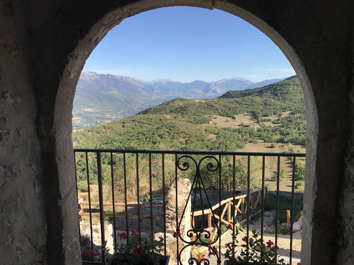 Charme In Perillis Bed & Breakfast Popoli Exterior photo