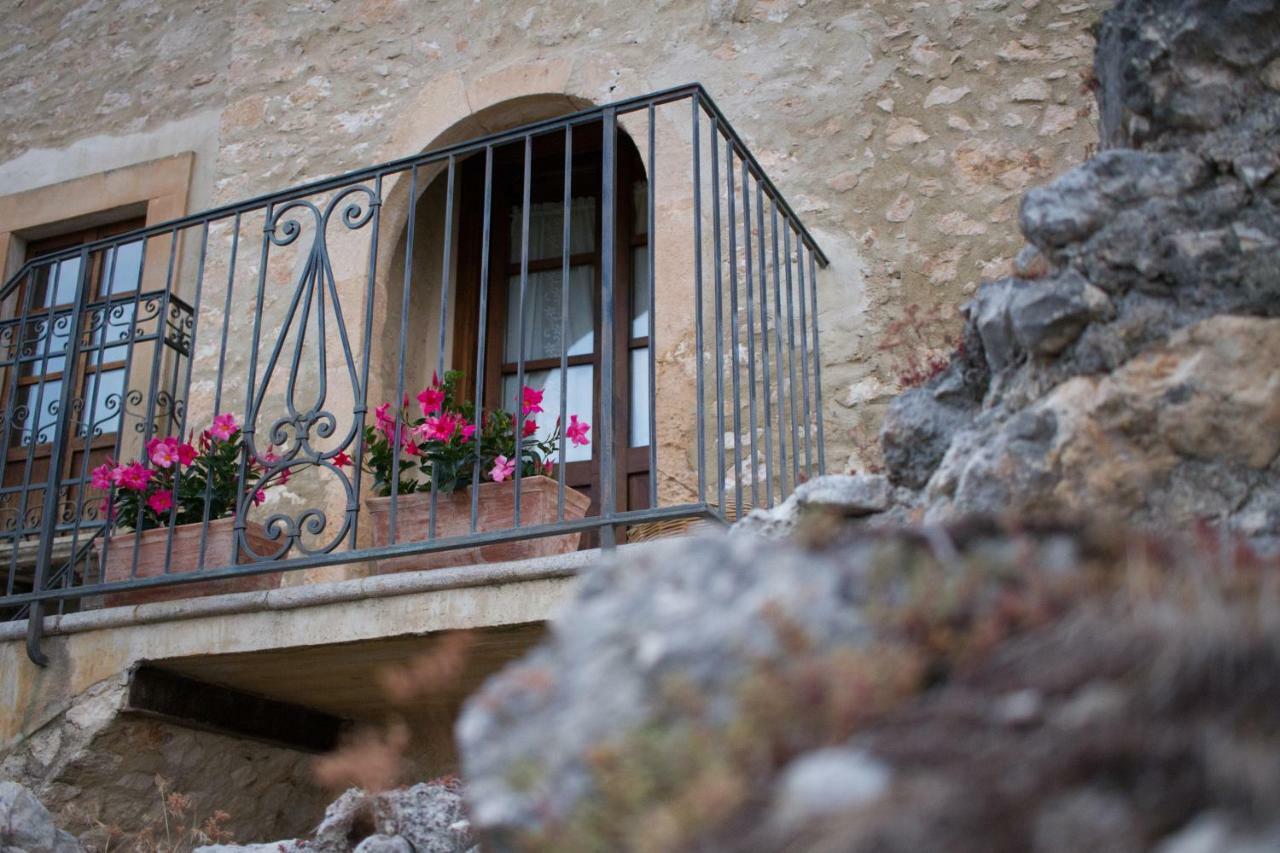 Charme In Perillis Bed & Breakfast Popoli Exterior photo